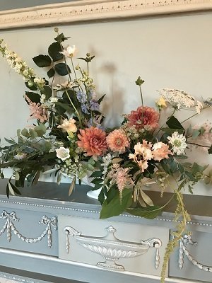 seasonal british flowers