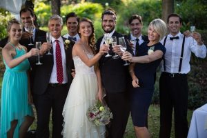 5 best free wedding websites (that look expensive)