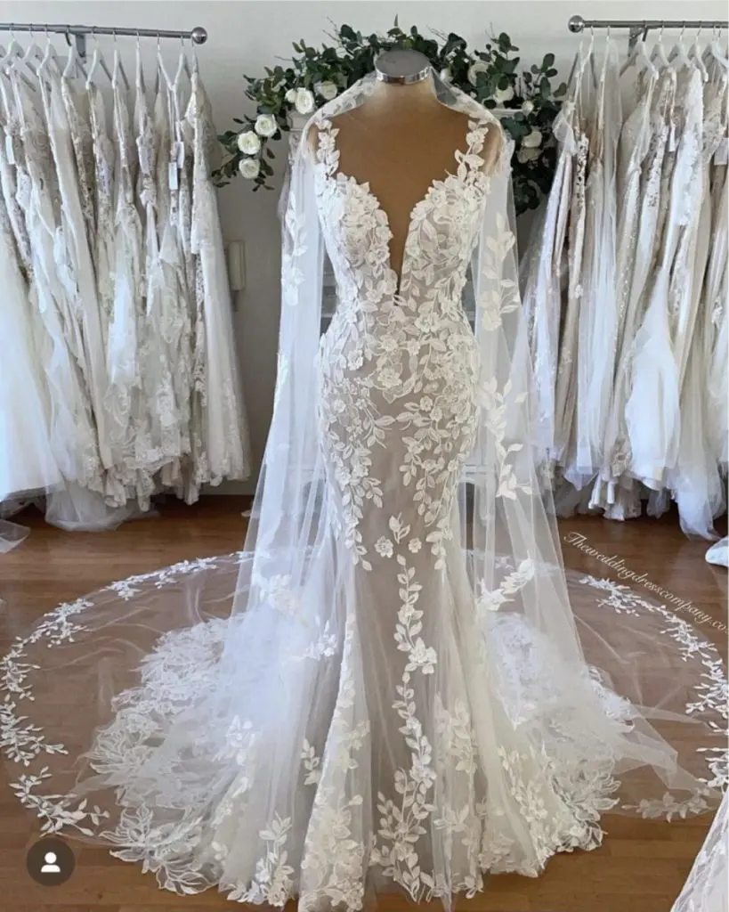 Mermaid wedding dress deals with long veil