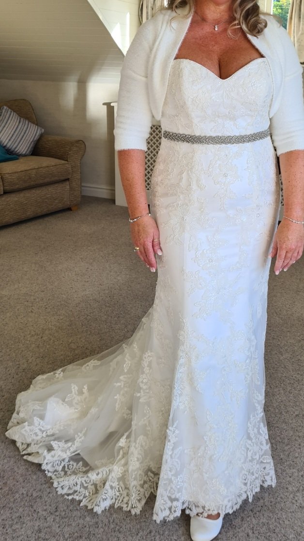 Ivory dress size 16 sale