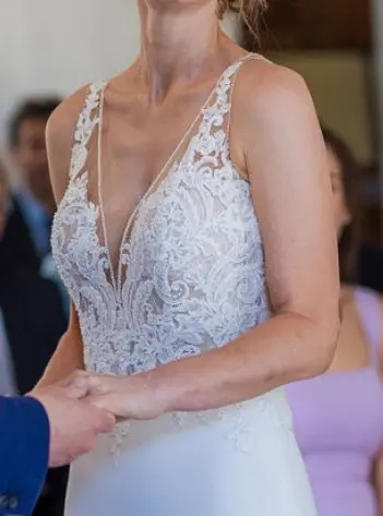 Pronovias Erandi wedding dress UK size 8 on Bride2bride