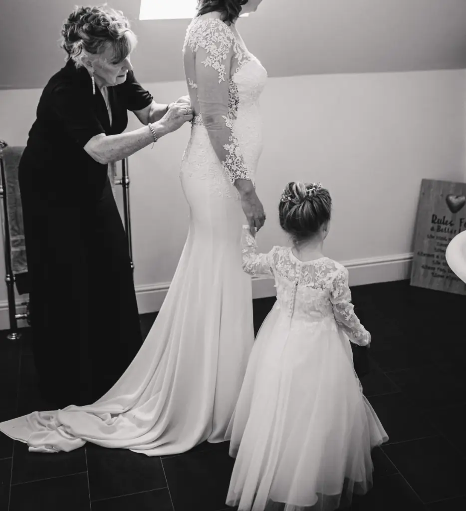 Mark Lesley 7227 wedding dress (ivory) open to offers | Preloved wedding  dress for sale on Bride2bride UK