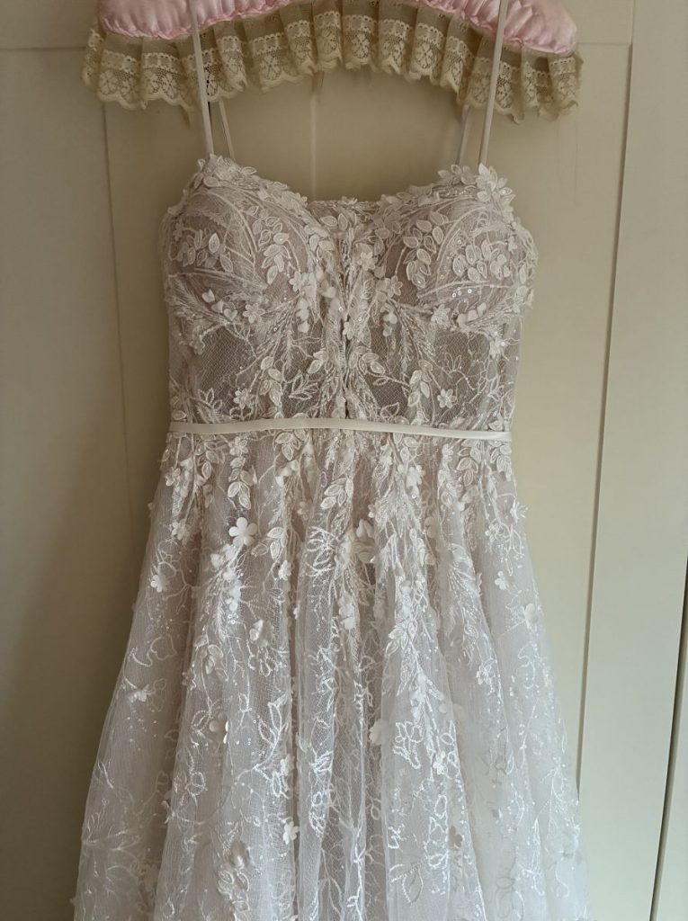 Martina ‘Liana’ wedding dress wedding dress for sale on Bride2Bride
