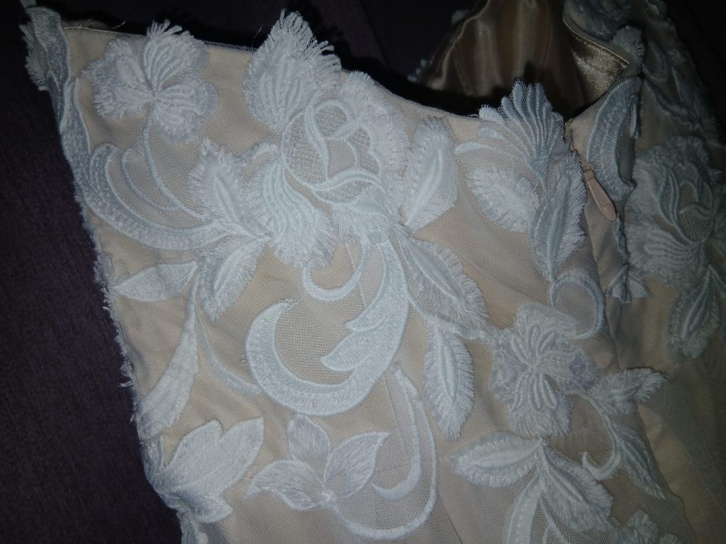 Beautiful lace, romantic style gown. wedding dress for sale on Bride2Bride